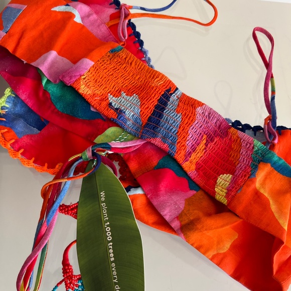 FARM RIO Ombre Chita Red Top - Picture 6 of 8